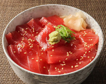 鮪の漬け丼