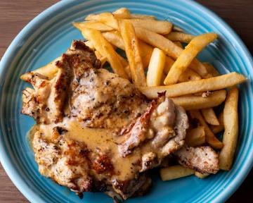 ペリペリチキン骨なし(モモ肉) Peri Peri Boneless Chicken (Thighs)