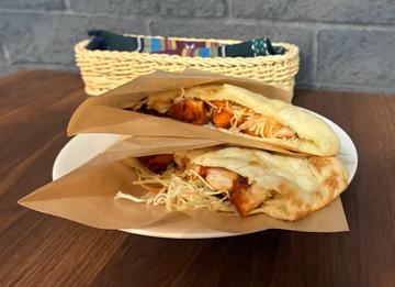 タンドリーチキンナンサンド / Tandori Chicken Naan Sand