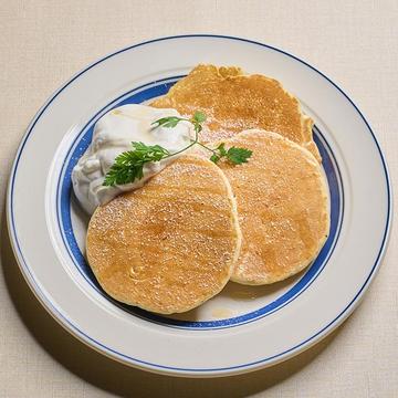 米粉のパンケーキと豆乳のホイップ