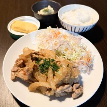 おかんの生姜焼き定食