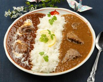 【人気No.1】チャンピオン黒毛和牛の牛すじカレー＆ビーフシチュー(サラダ・ライス付き)