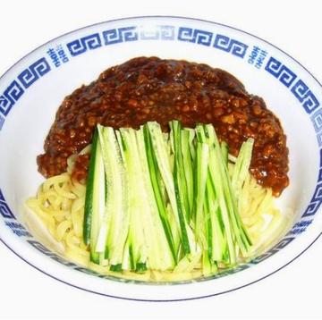 ジャージャー麺