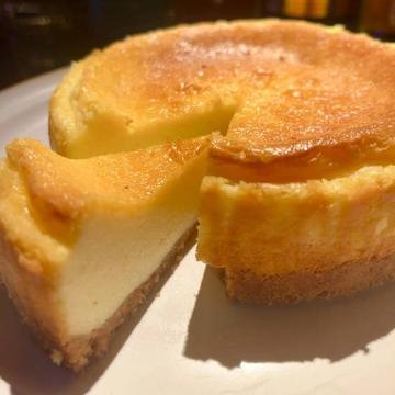 クラシックベイクドチーズケーキ