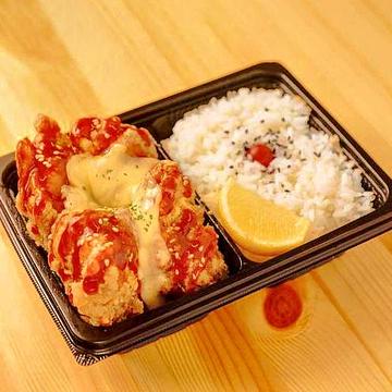 ヤンニョムチーズからあげ弁当