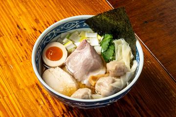 ワンタン白醤油煮干しそば