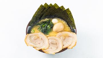 当店人気NO1 MAX家系ラーメン 醤油味