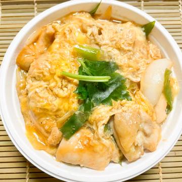 大山鶏のふわふわ親子丼