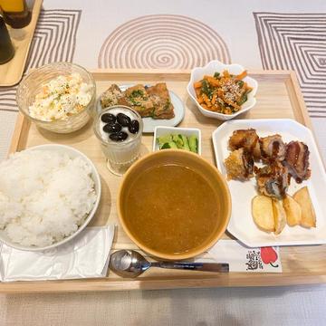 ジューシー肉巻きカツ定食