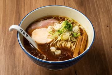 ザ醤油らーめん