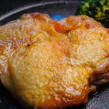 ハーフチキンステーキ弁当(120g)120g Chicken Steak Box