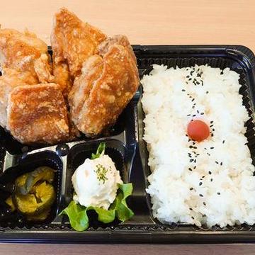 辛い唐揚げ弁当