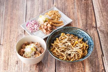 濃厚煮干しまぜそば＆極上レアチャー丼セット