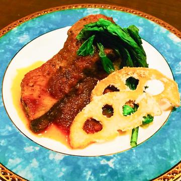 牛タンのコトコト赤ワイン煮