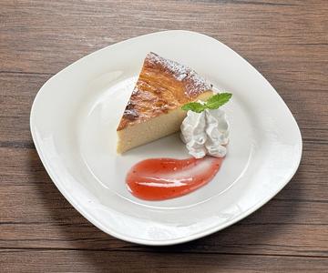 自家製バスクチーズケーキ