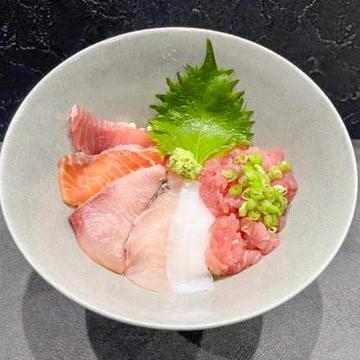 海鮮丼