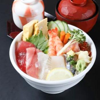 海鮮丼