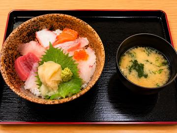 海鮮丼