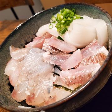 海鮮丼