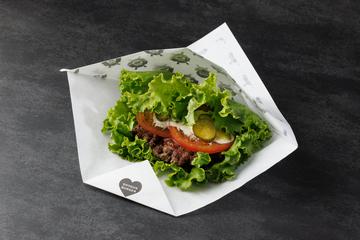 野菜で包んだハンバーガー(和牛) Burger wrapped in vegetables(Wagyu beef)