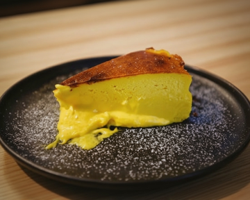 PUMPKIN BASQUE CHEESE CAKE(南瓜バスクチーズケーキ)