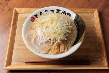 豚骨醤油ネギらーめん