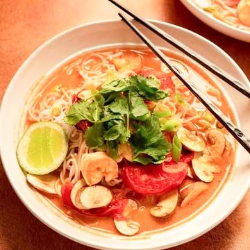トムヤム ヌードル tomyam noodles soup