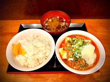 チーズ麻婆豆腐(手作り味噌汁付き)