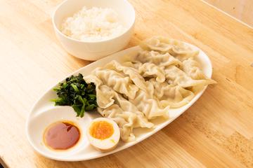 W肉汁水餃子定食(12個)
