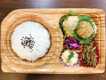 紅豚と島豆腐のハンバーグ弁当
