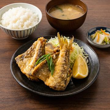 カマスの唐揚げ定食