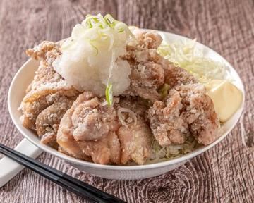 メガ盛りおろしからあげ丼