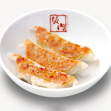 坂内の焼き餃子3個