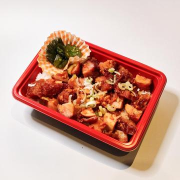 ラー油からあげ丼