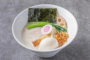 (塩)鶏白湯ラーメン 味玉入り