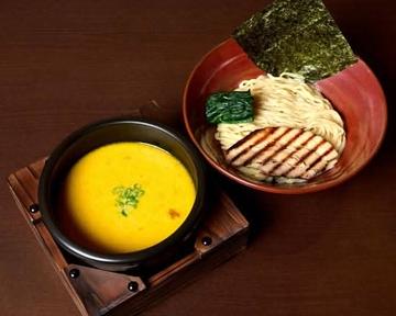 カレーつけ麺 Curry Dipping Noodles