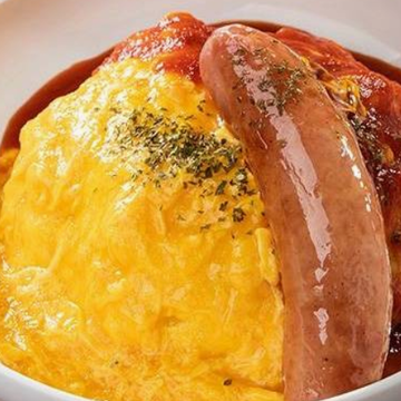 トマトオムライス＆粗挽きソーセージ