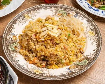 ガーリックチャーハン Garlic fried rice