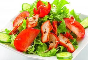 タンドリーチキンサラダ[TANDOORI CHICKEN SALAD]