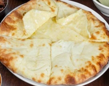 チーズナン Cheese nan