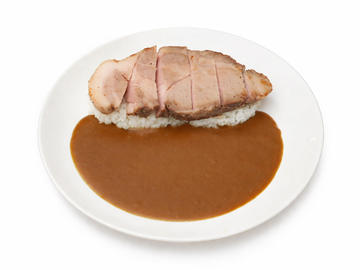 鹿児島産きな粉豚肩ロース・トンテキカレー