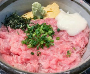 とろろネギトロ丼