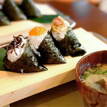 小おにぎり3種+お味噌汁セット