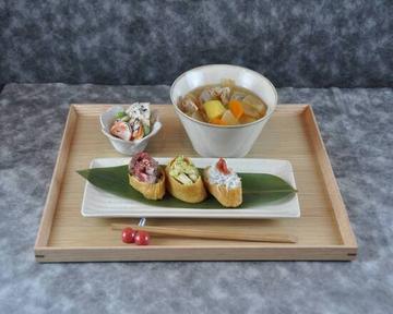 豚汁定食+創作いなり寿司