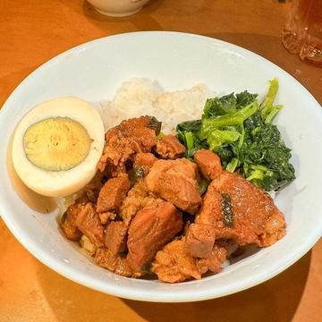 台湾ルーロー飯(魯肉飯)