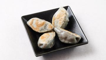 黒龍(こくりゅう)餃子