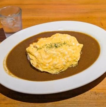 マダムのふわとろオムカレー