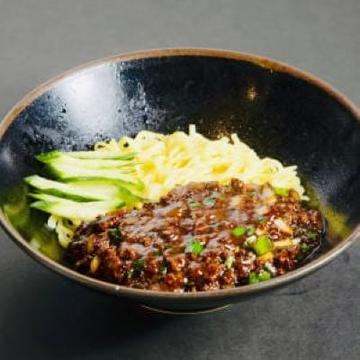 ジャージャー麺