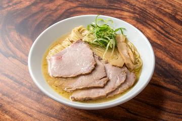 豚骨チャーシューめん