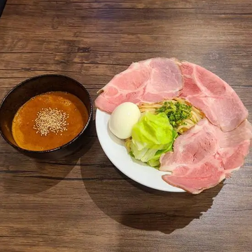 海老トマトつけ麺(大盛)+煮卵+チャーシュー増し